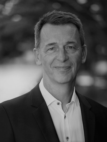 Wolfgang Jamann Wolfgang Jamann, Exec Director International Civil Society Centre (EZ-Spezialist)